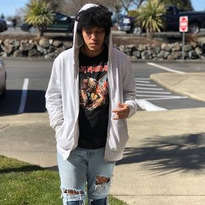 Meet your Posher, Jonathan